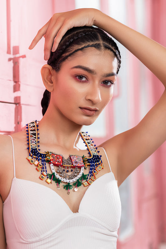 Hoera Mirror Embellished Necklace 