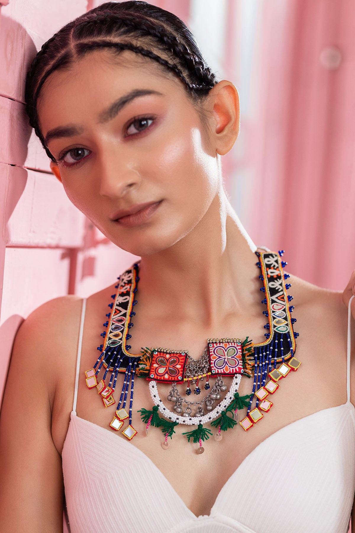Hoera Mirror Embellished Necklace 