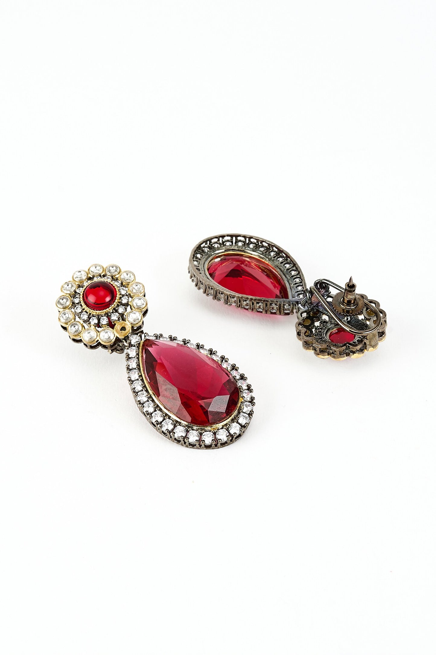 Zircon Embellished Necklace Set 