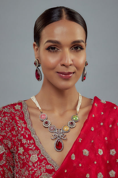 Zircon Embellished Necklace Set 