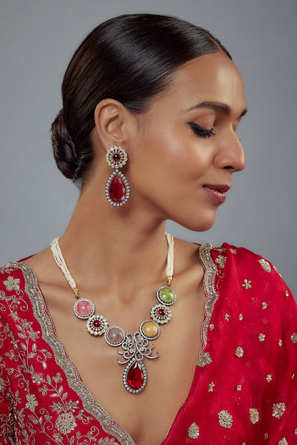 Zircon Embellished Necklace Set 