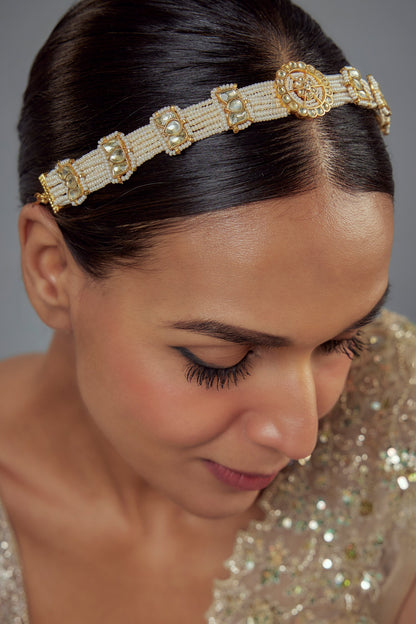 Kundan Polki Embellished Mathapatti 