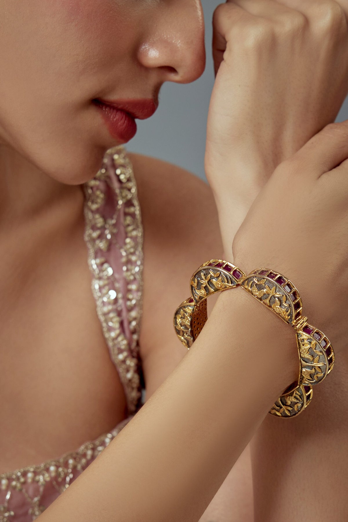 Kundan & Polki Embellished Kada Bangle 