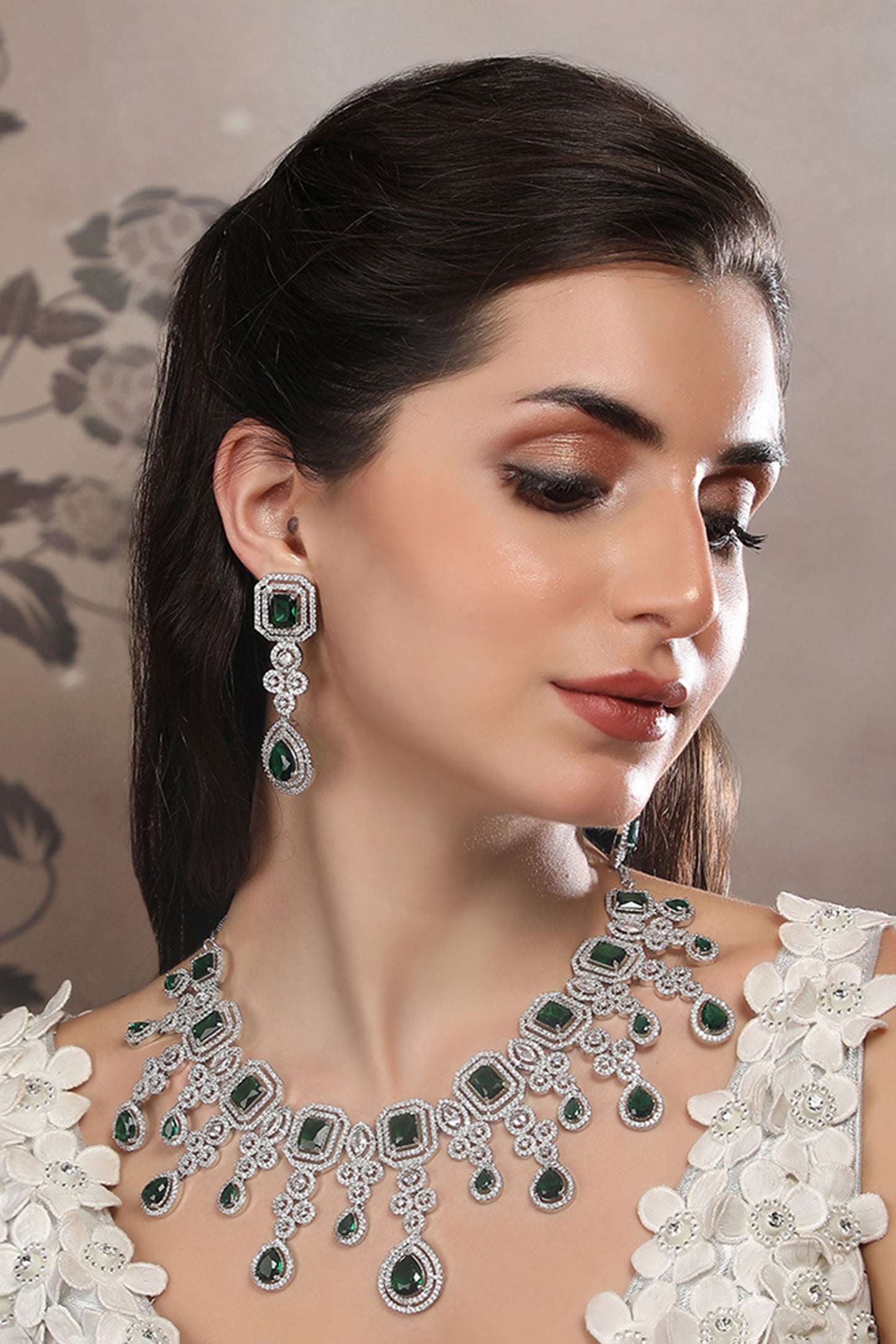 Emerald Green Gemstone Necklace Set 