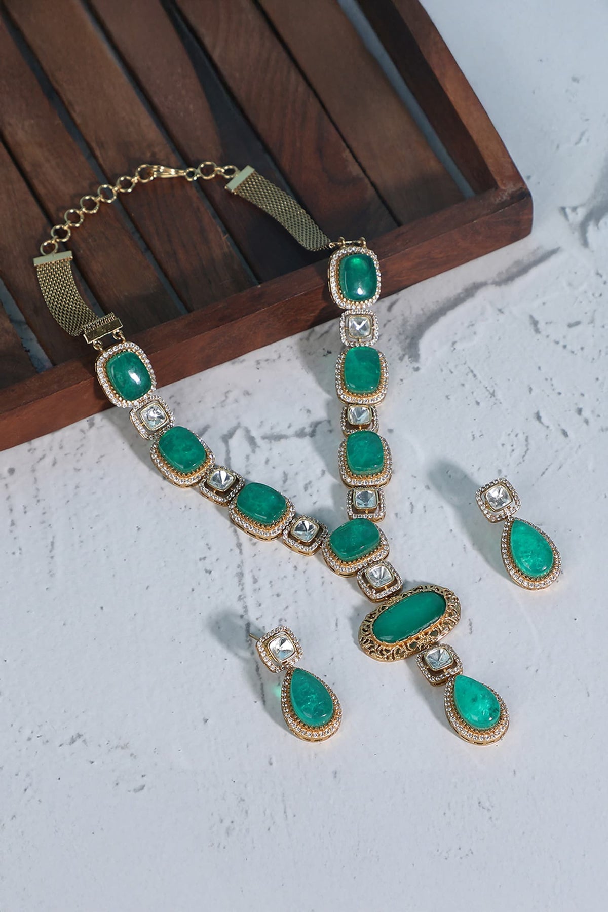 Emerald & Diamond Stone Necklace Set 