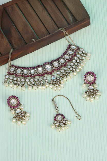 Gold Finish Kundan Necklace Set 