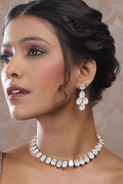 Kundan Embellished Necklace & Earring Set 