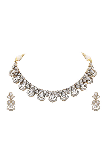 Kundan Embellished Necklace & Earring Set 