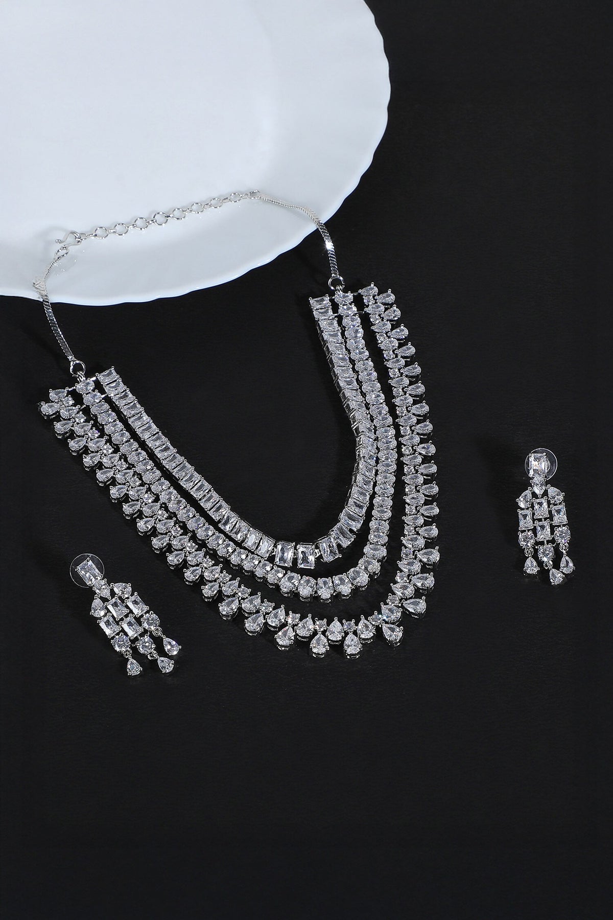 Layered Necklace Set with Faux Diamonds 