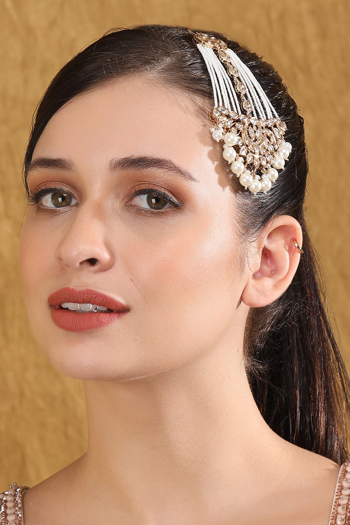 Kundan Pearl Embellished Passa 