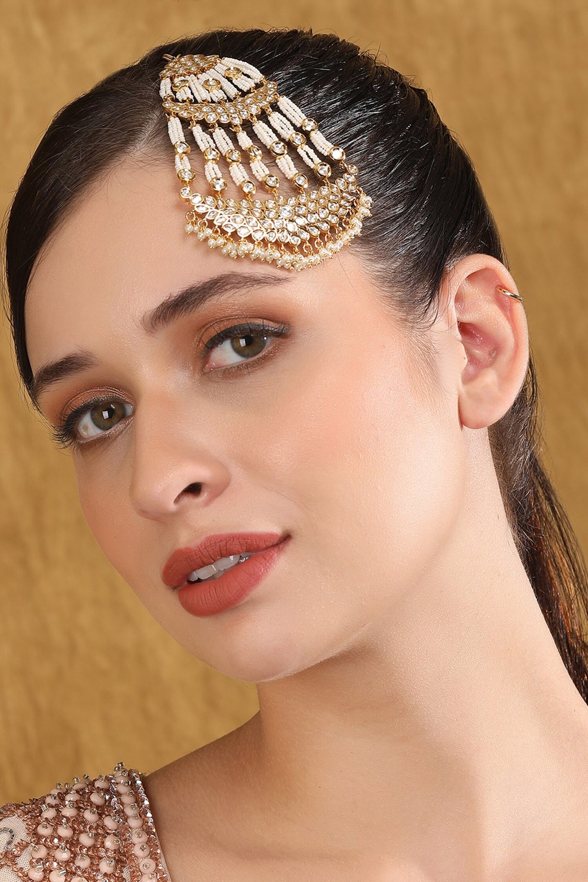 Kundan & Pearl Embellished Passa 