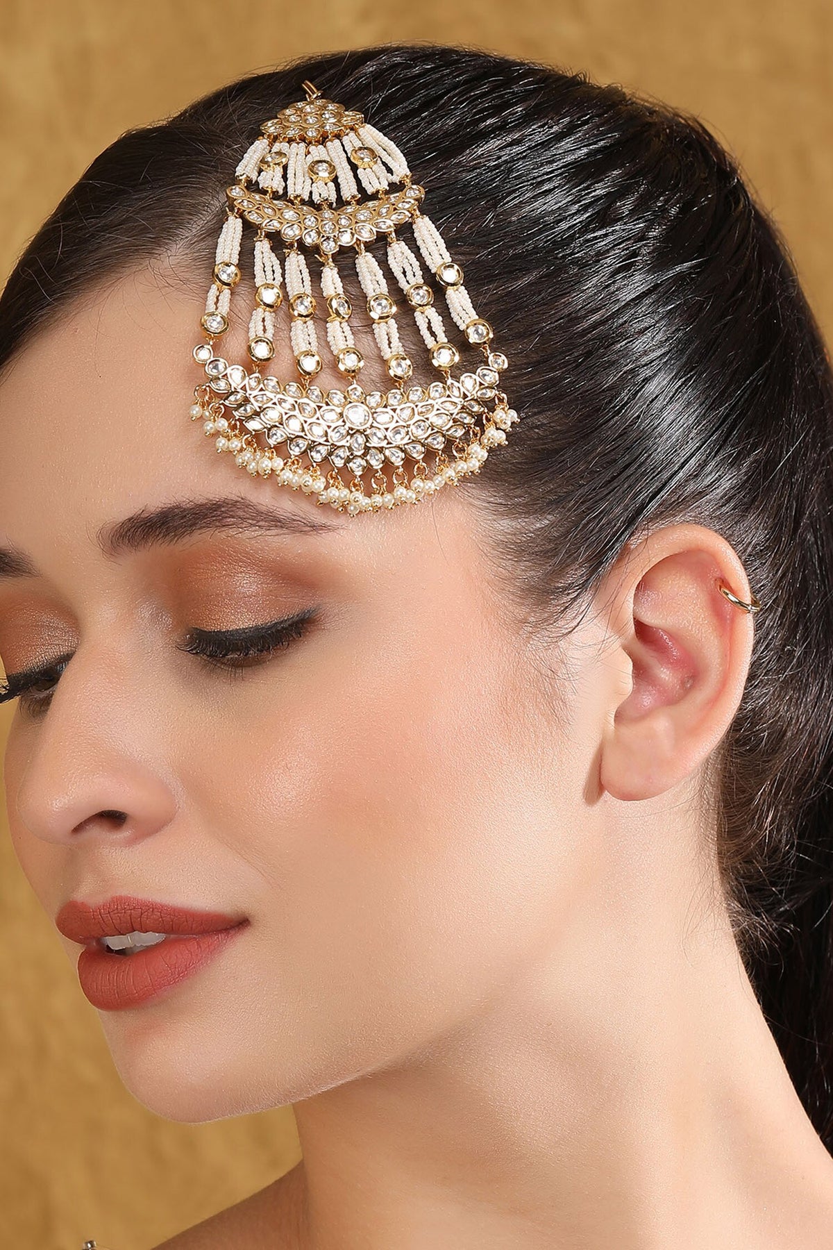 Kundan & Pearl Embellished Passa 