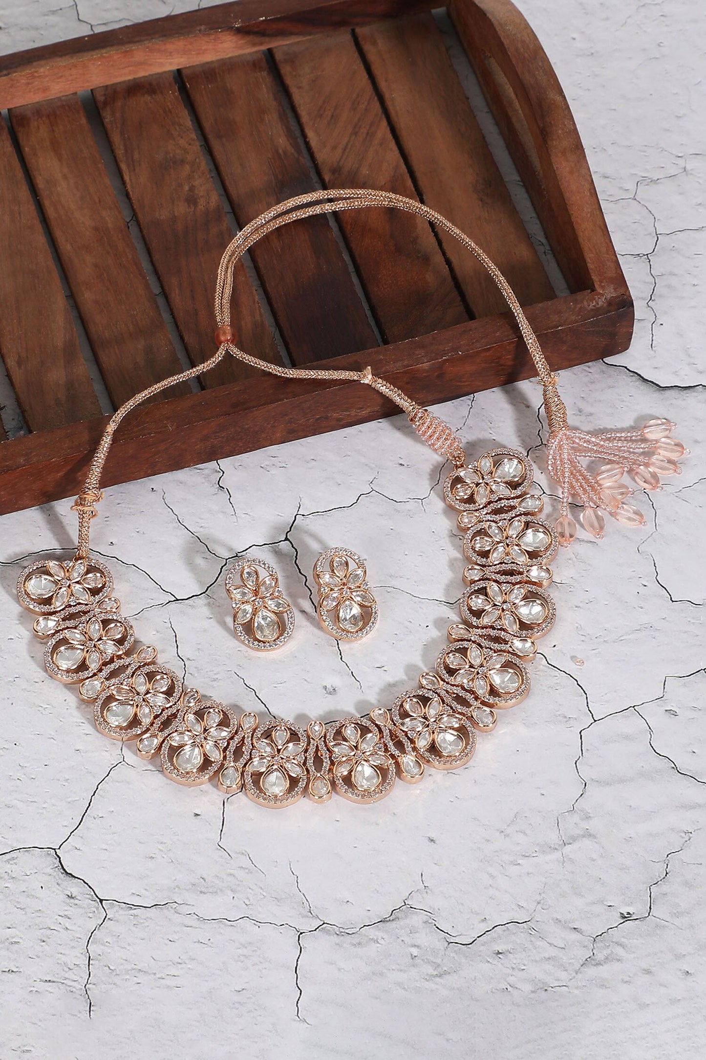 Kundan Embellished Necklace Set 