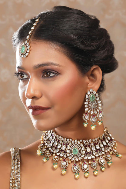Kundan Stone Embellished Necklace & Earring Set 