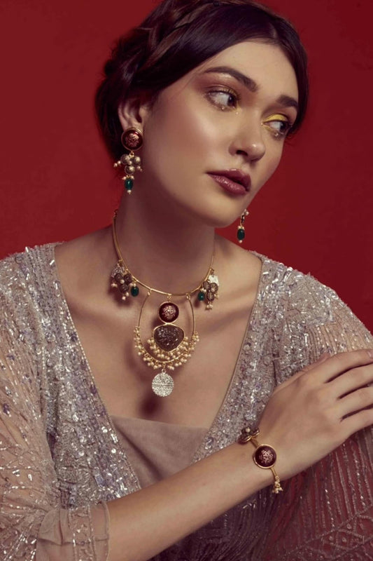 Gold Stone Embellished Halsi Necklace 
