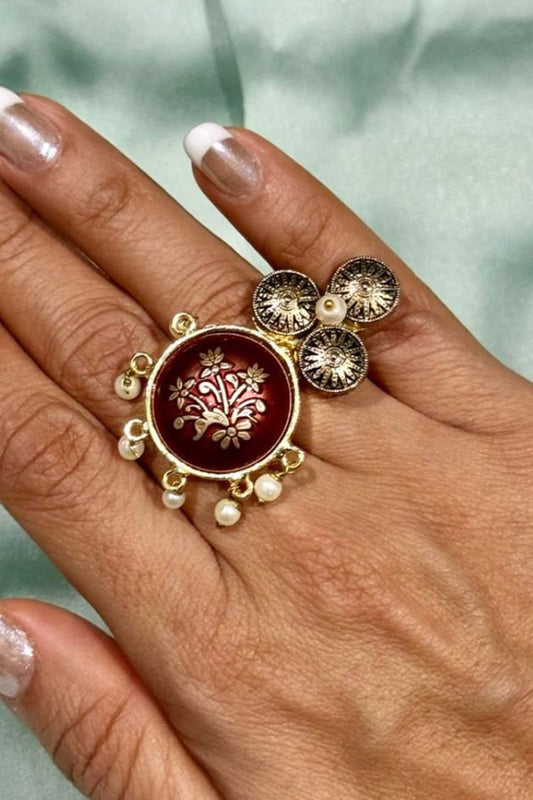 Antique Round Halsi Stone Ring 