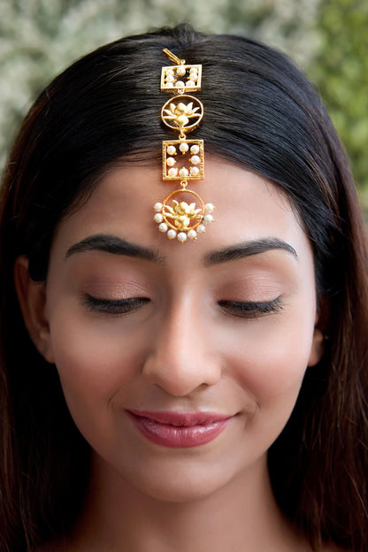 Lotus Ring Pearl Maangtikka 
