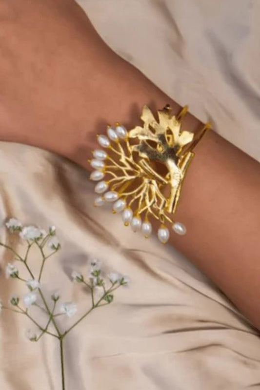Carved Pearl Embellished Bracelet 