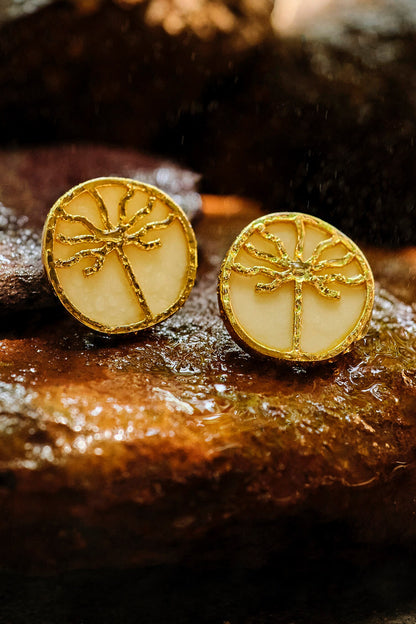 Root Core Cutwork Studs 