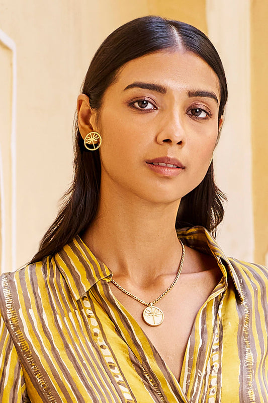 Root Core Cutwork Pendant Necklace 