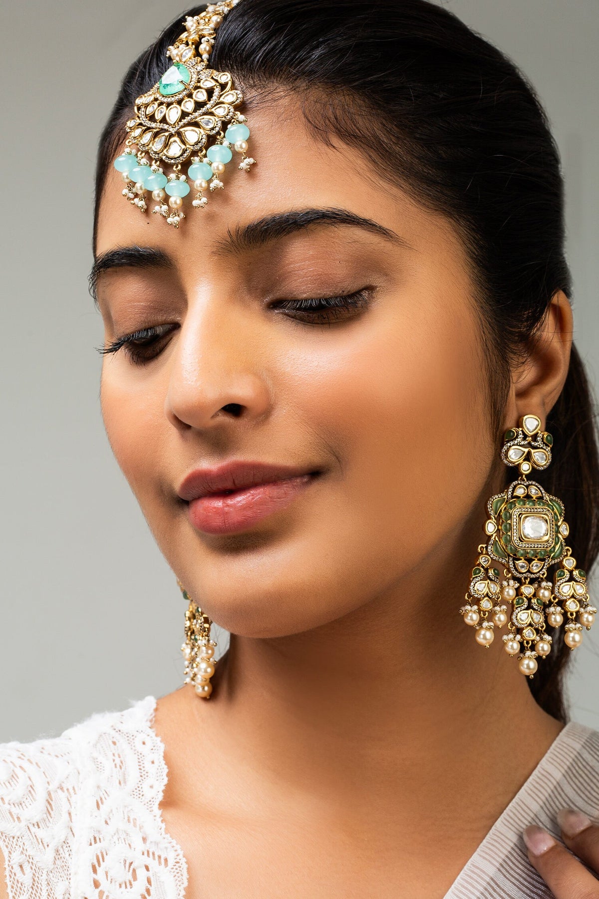 Stone Embellished Drop Pattern Maangtikka 