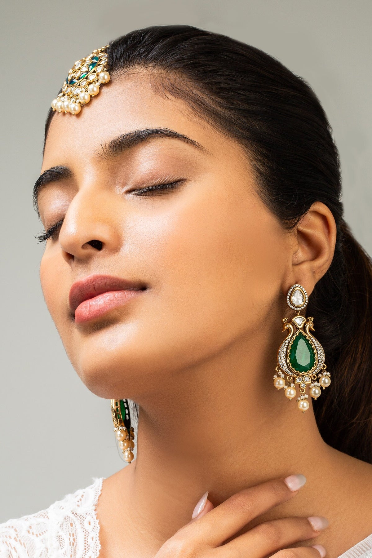 Antique Gold Plated Geometric Maangtikka 
