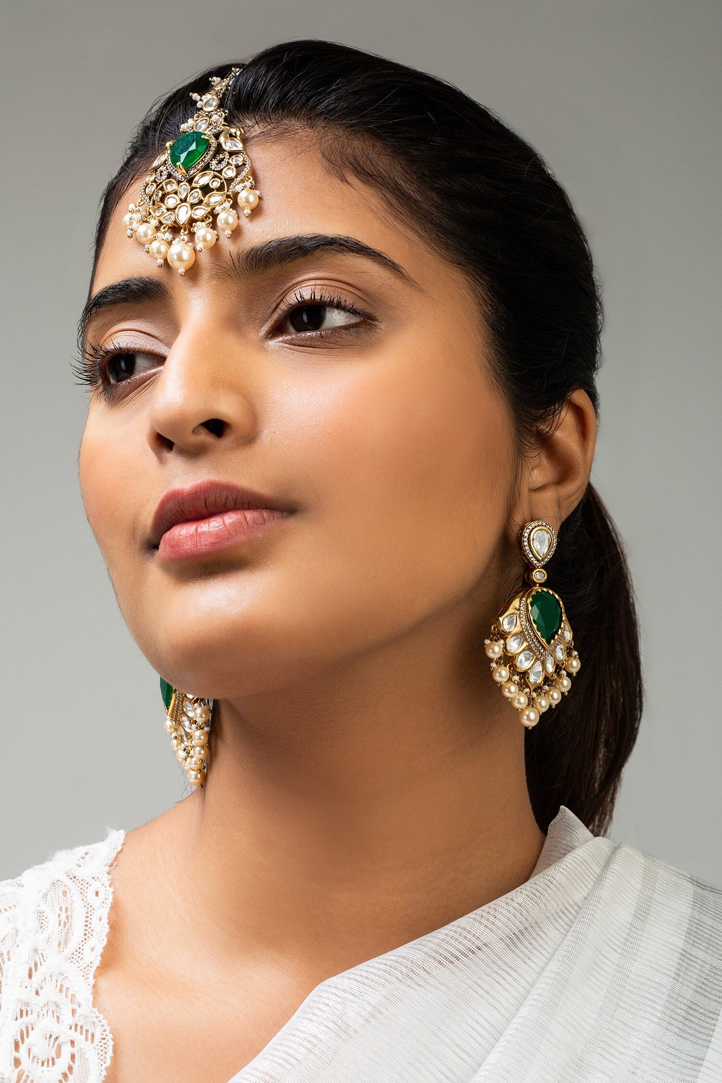 Antique Gold Plated Peacock Maangtikka 