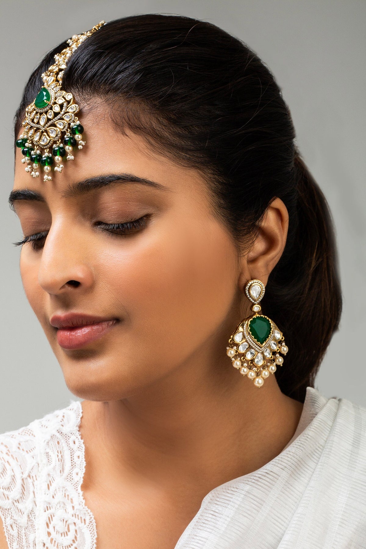 Floral Maangtikka with Green Stone 