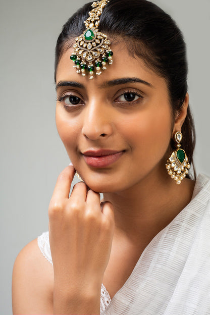 Floral Maangtikka with Green Stone 