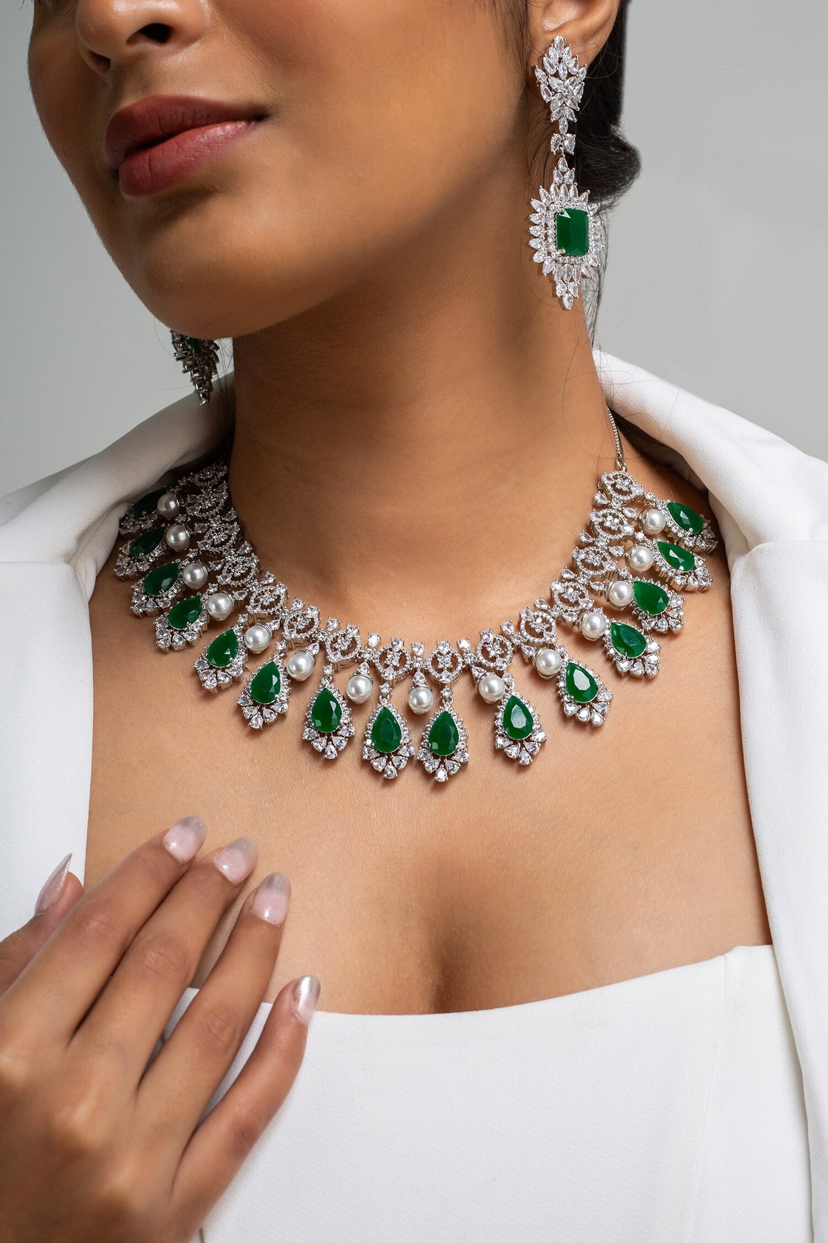Green Stone Embellished Necklace Set 