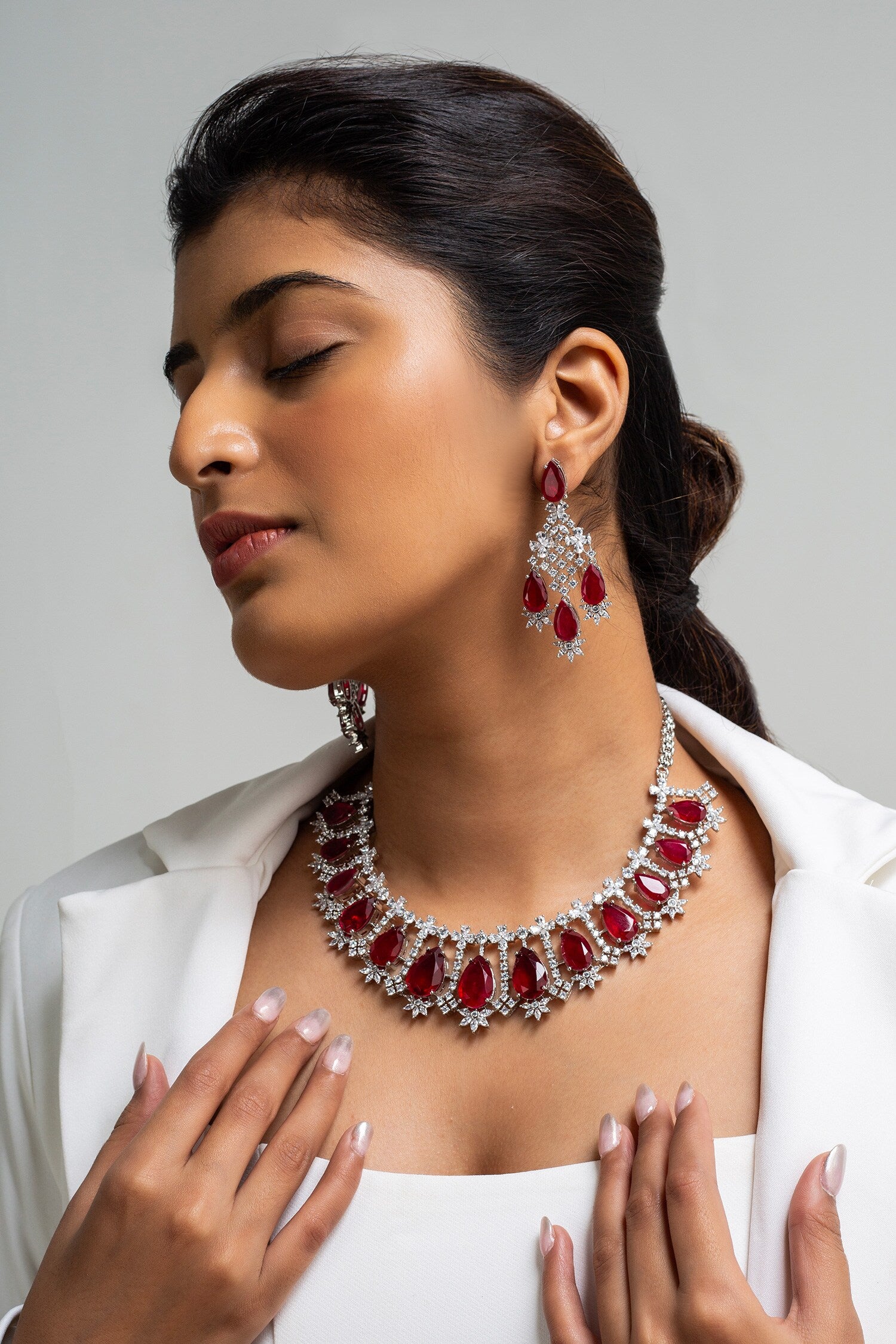 Teardrop Stone Embellished Necklace Set 