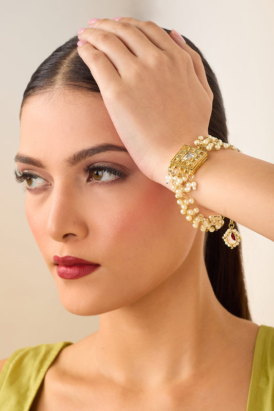 Kundan & Pearl Embellished Bracelet 