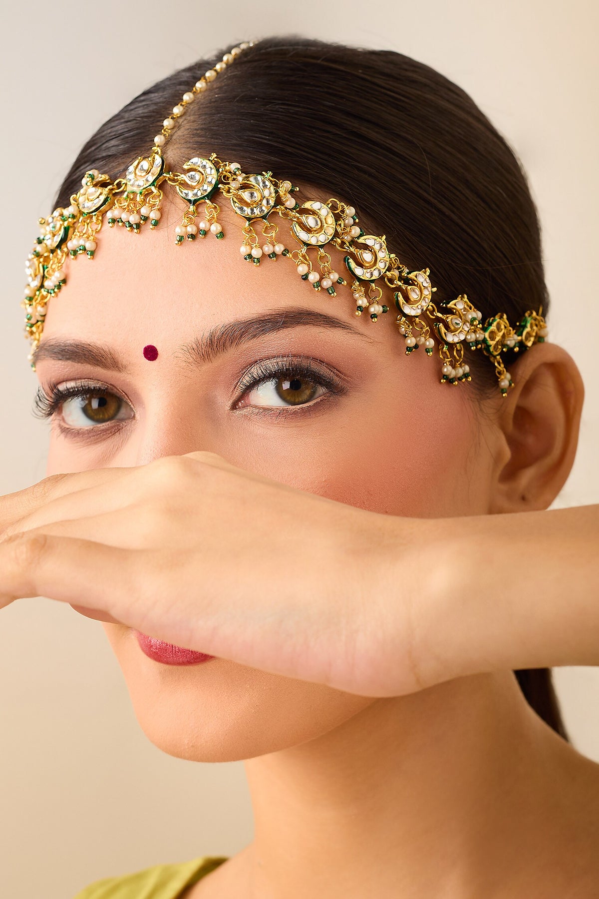 Natural Stone & Pearl Maathapatti 