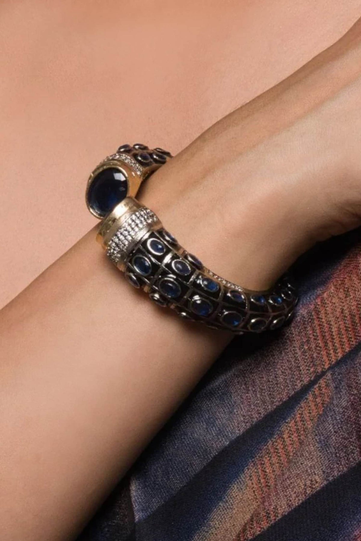 Victorian Carved Bracelet 