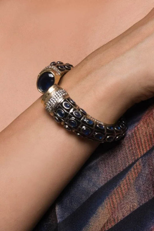 Victorian Carved Bracelet 
