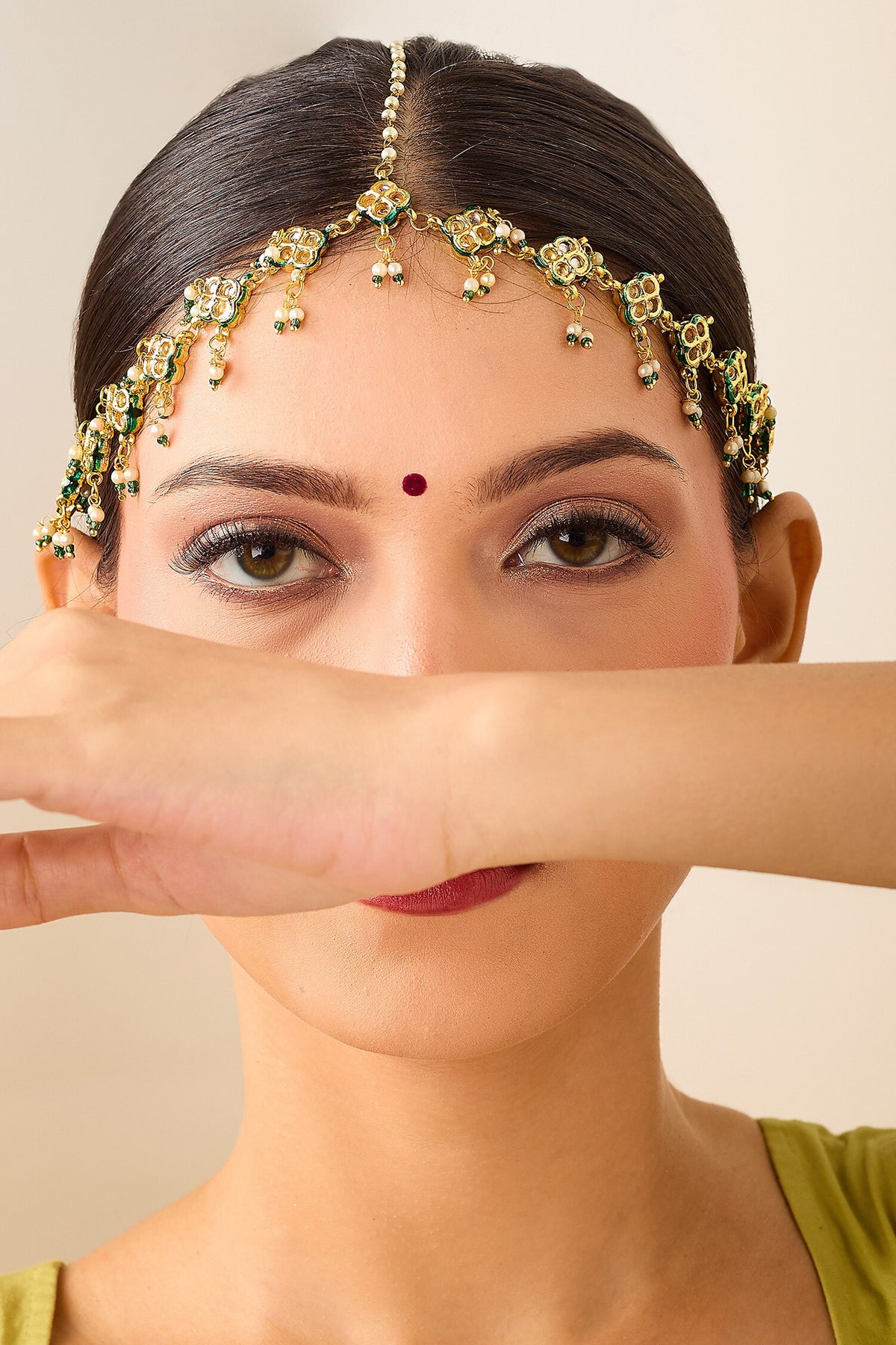Natural Stone & Pearl Maathapatti 