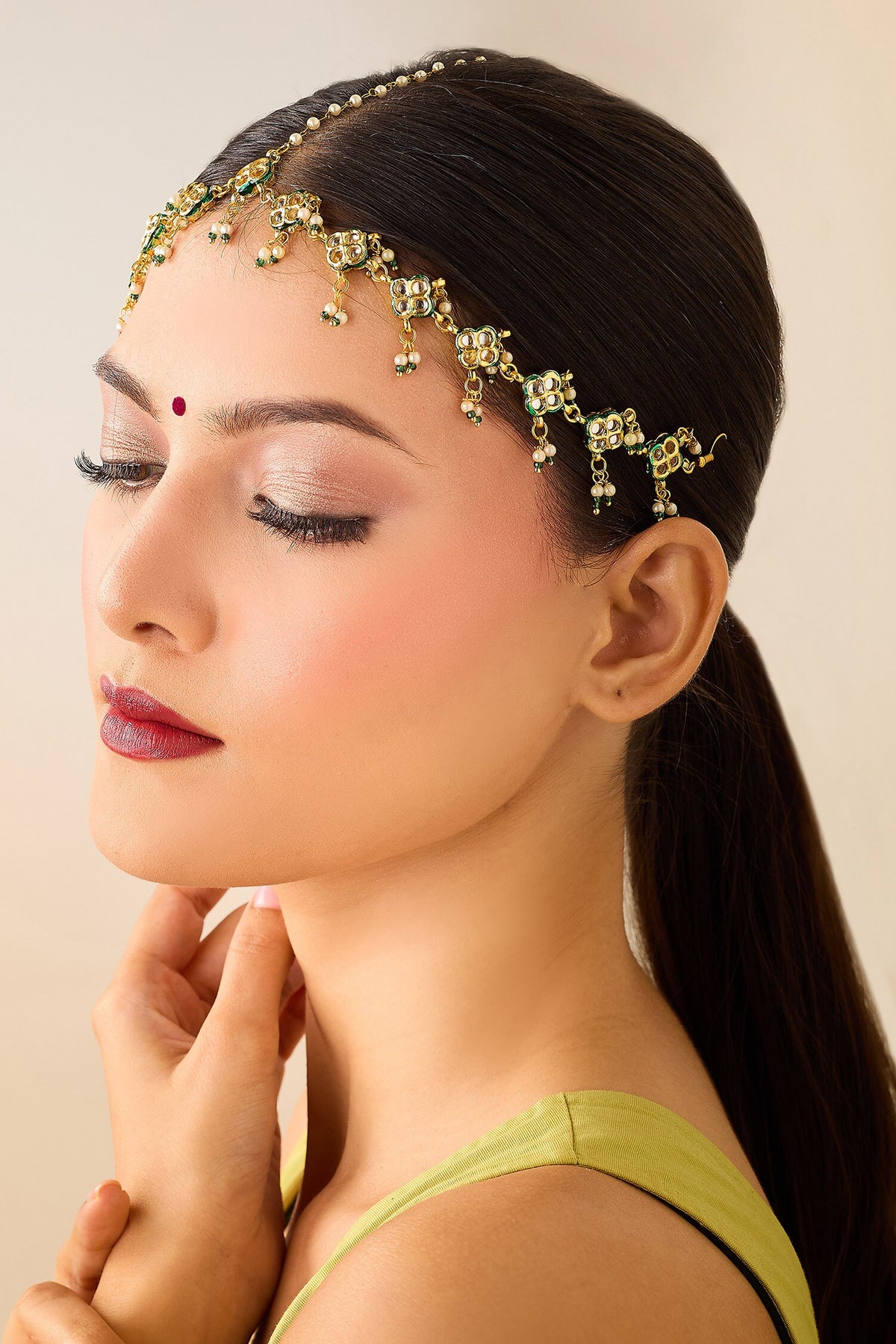 Natural Stone & Pearl Maathapatti 