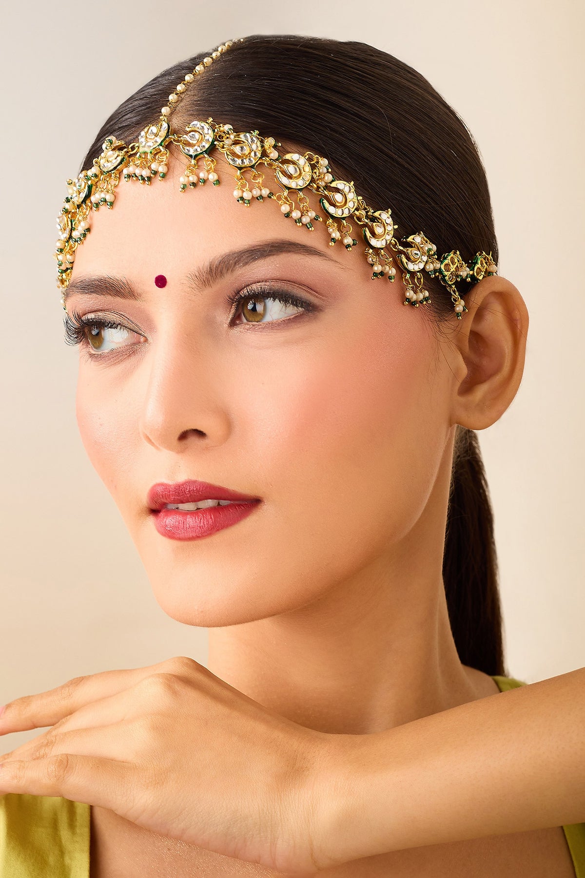 Natural Stone & Pearl Maathapatti 