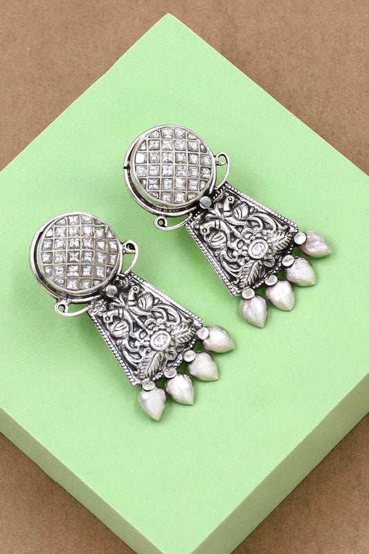 Floral Kundan Embellished Earrings 