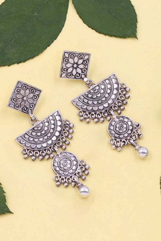 Geometric Floral Carved Ghunghroo Earrings 