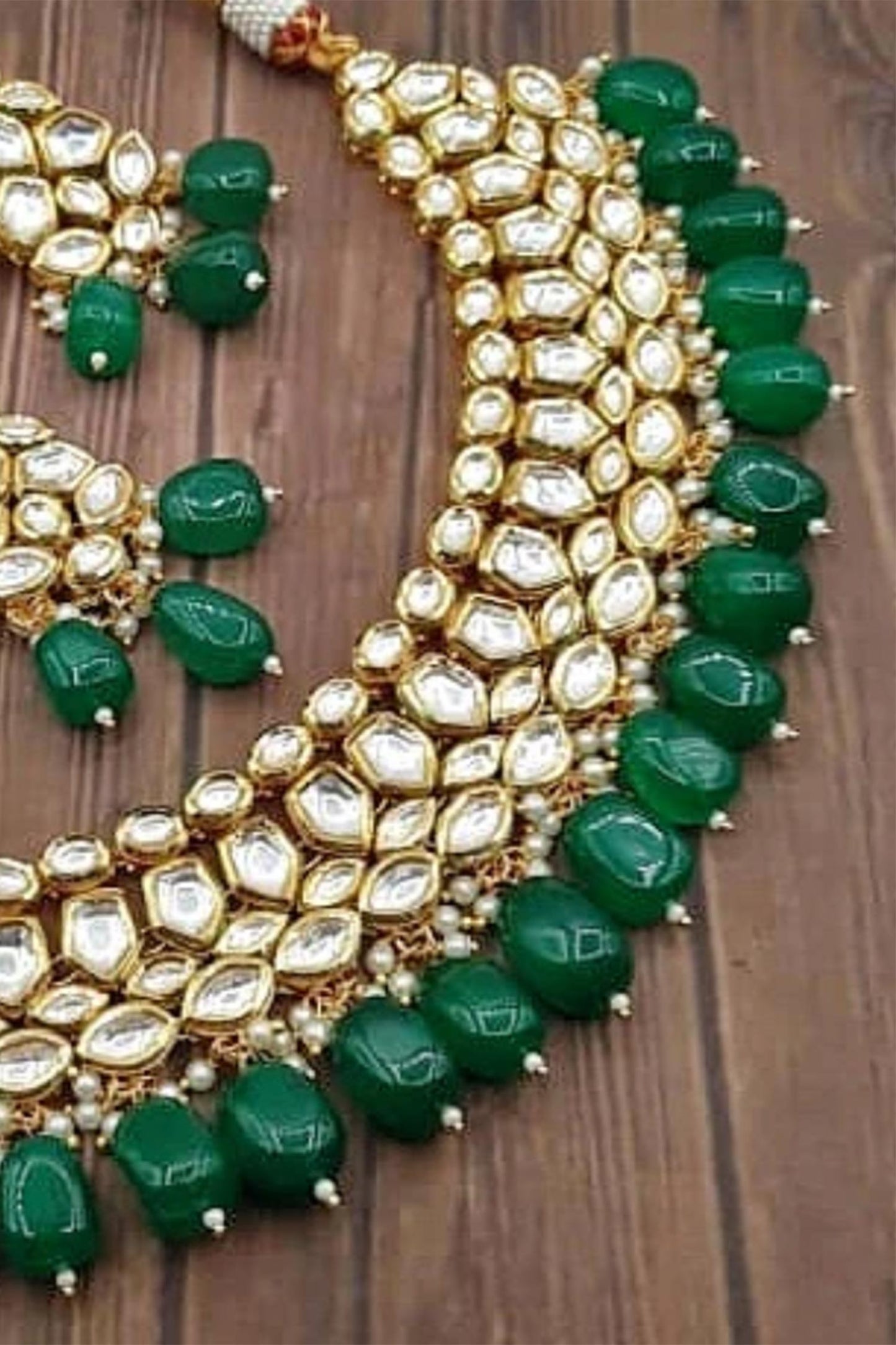 Kundan Embellished Necklace Set 