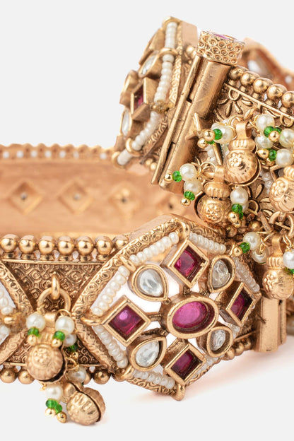 Gold Blossom Motif Bangle Set 