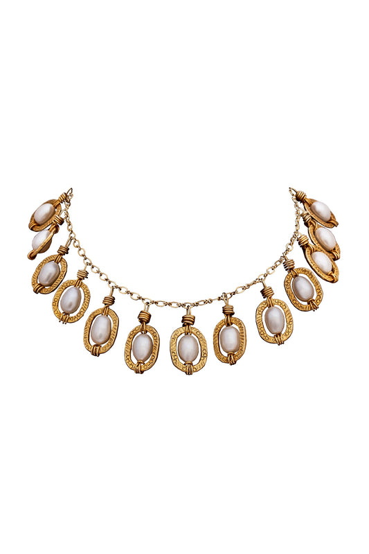 Oval Pearl Embellished Necklace 