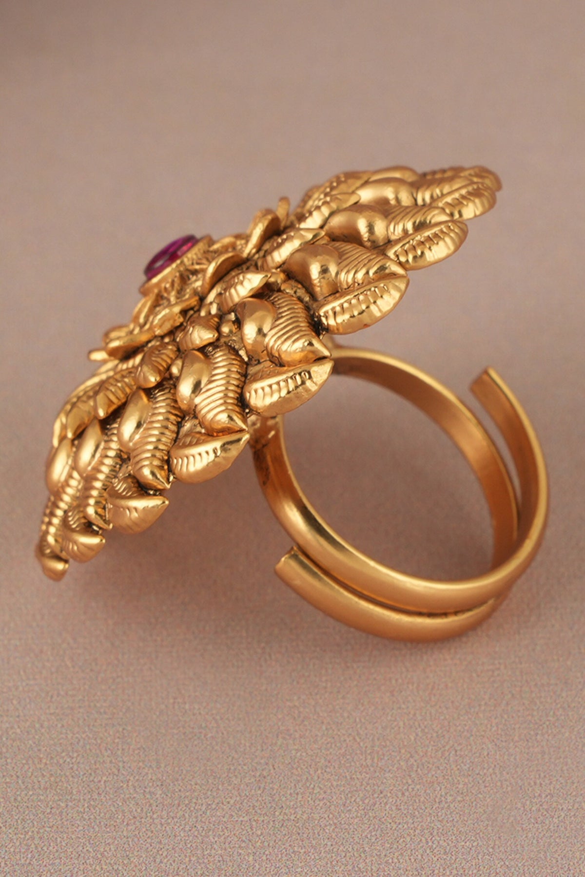 Antique Gold Carved Ruby Stone Ring 