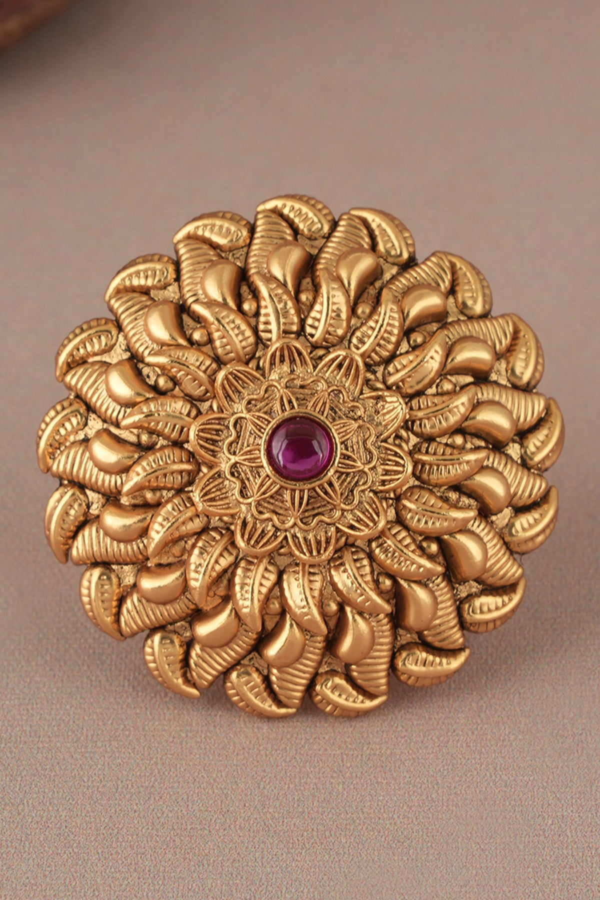Antique Gold Carved Ruby Stone Ring 