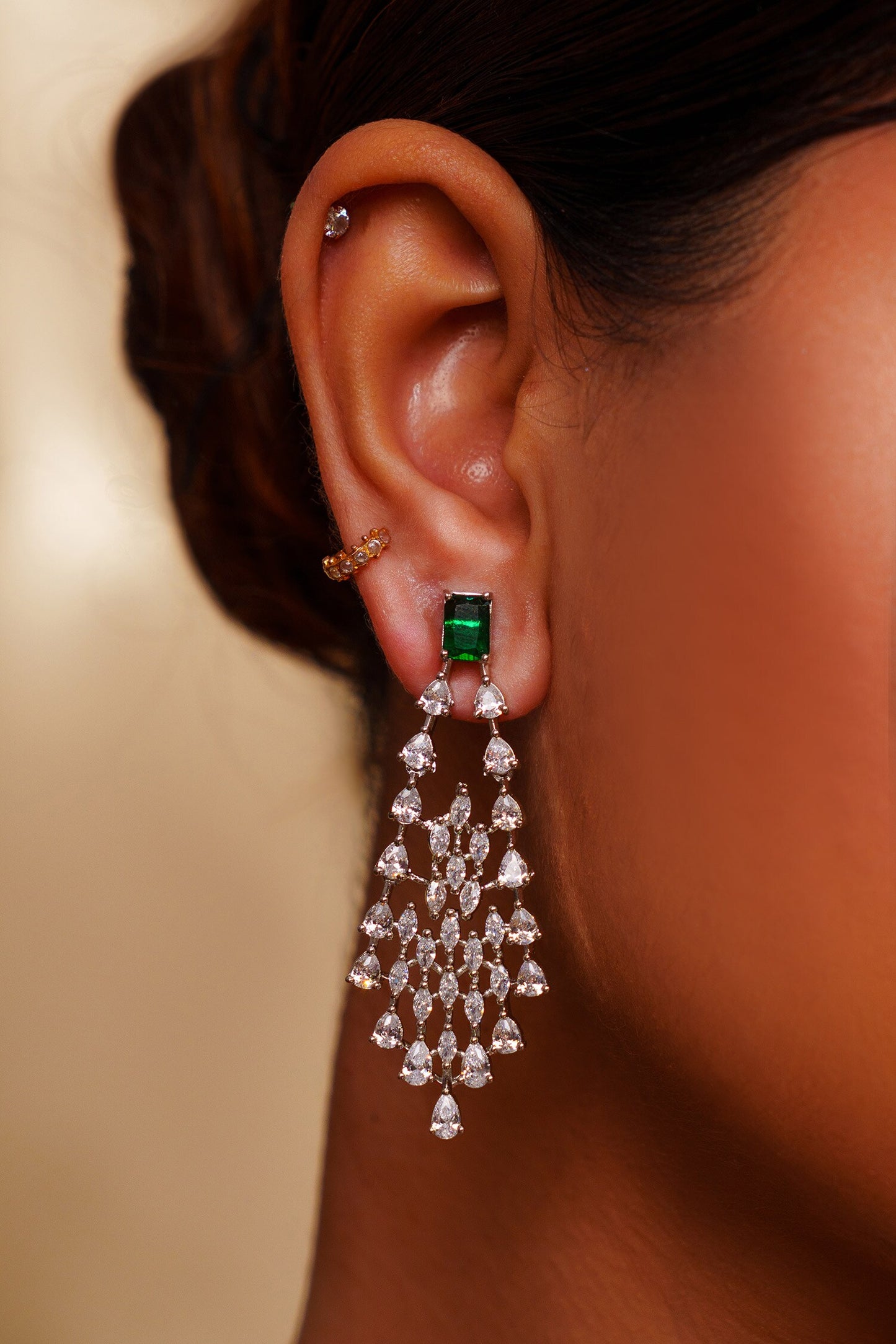 Contemporary Diamond Pendant Necklace Set 