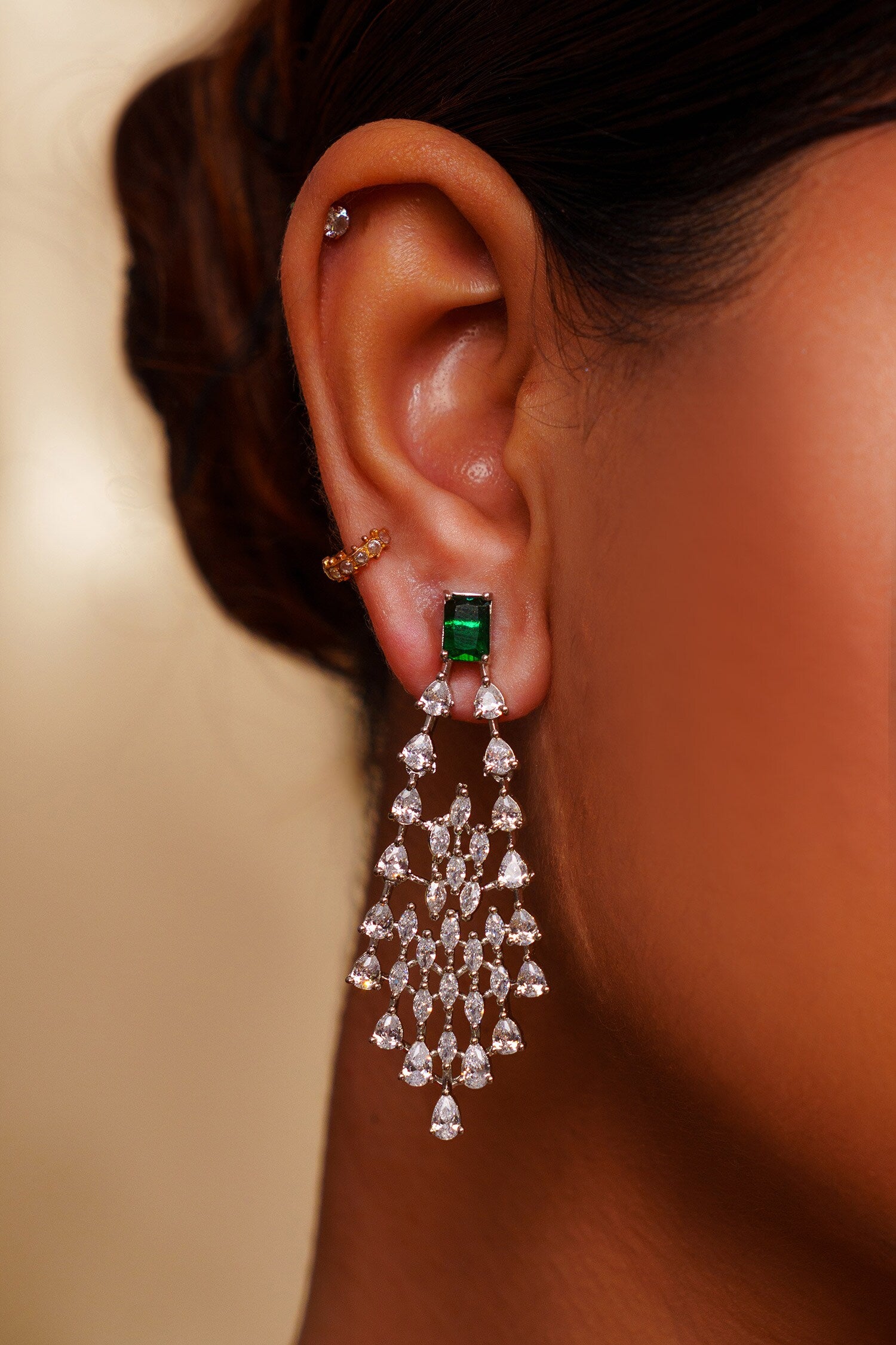 Contemporary Diamond Pendant Necklace Set 