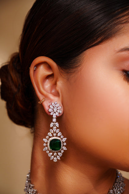 Diamond Choker Set With Emerald Stone 