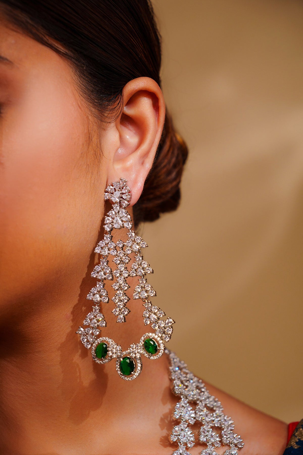 Emerald Diamond Necklace & Earring Set 
