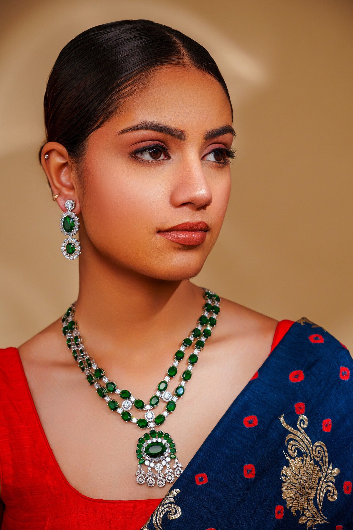 Emerald Diamond Pendant Necklace Set 